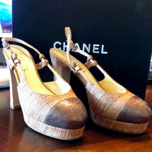 Platform Raffia Chanel heels